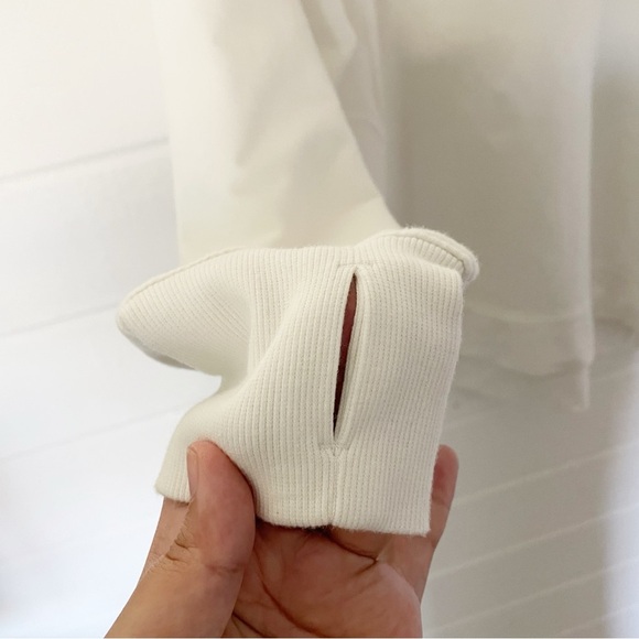 All in Motion Women’s Off-White Funnel Neck Thumb Holes Sweatshirt Size XXL - Picture 7 of 13